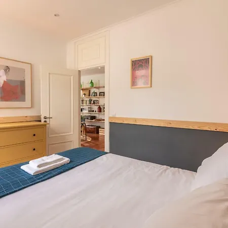 Fantastic Family Apartment In Estrela Lisbon Exterior photo