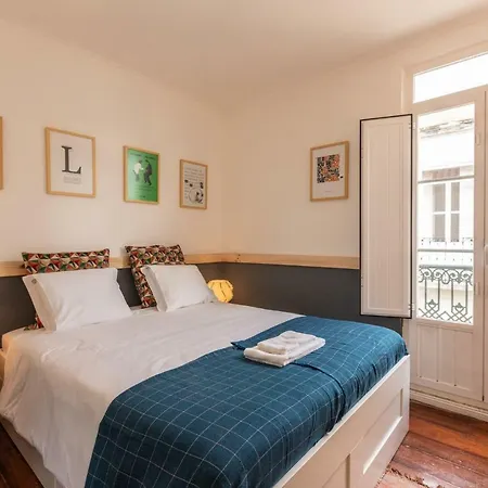 Fantastic Family Apartment In Estrela Lisbon Exterior photo
