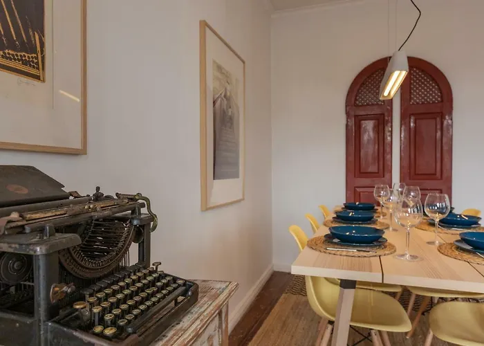 Fantastic Family Apartment In Estrela